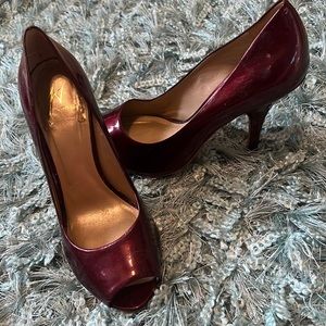 Very comfortable leather designer pumps